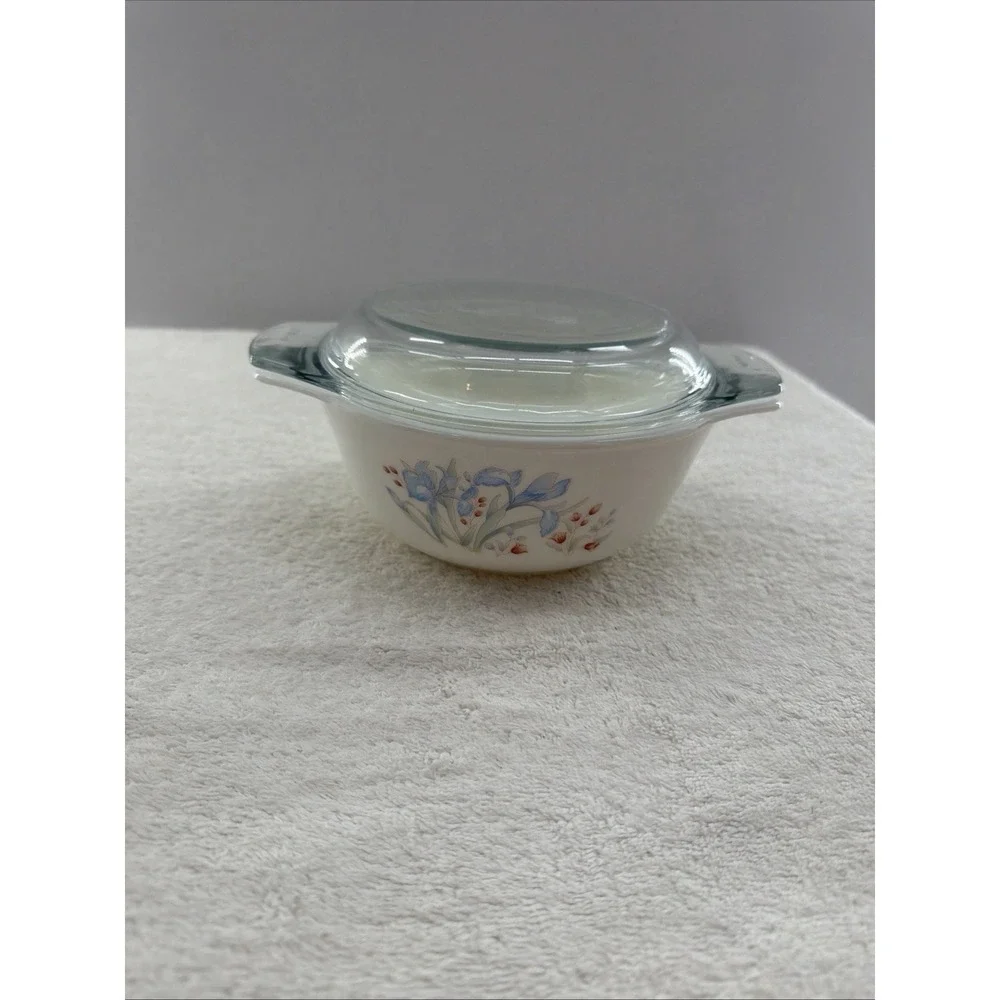Pyrex this vintage